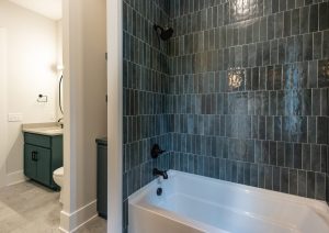 915 Cooks Rd-31